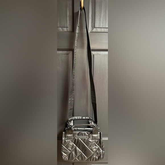 Lug NWOT Dual Handle Jitterbug Crossbody Tote Black Metallic Multiple Pockets - Picture 1 of 16